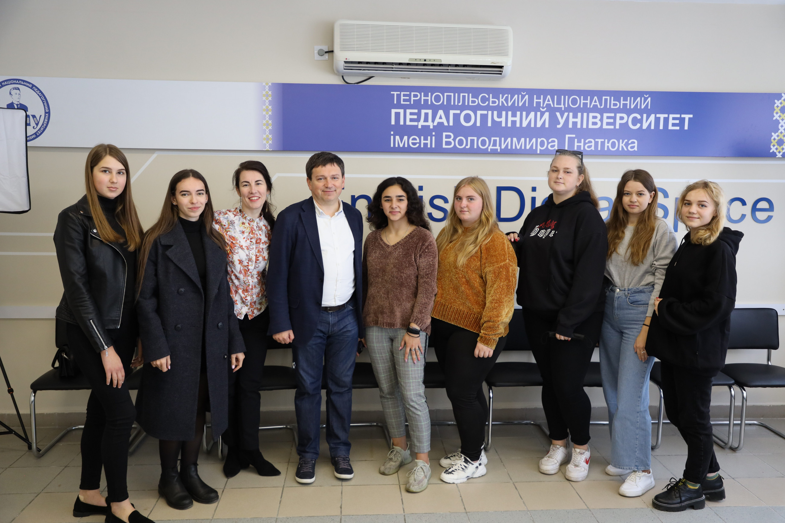 Тепла зустріч студентів-драгоманівців